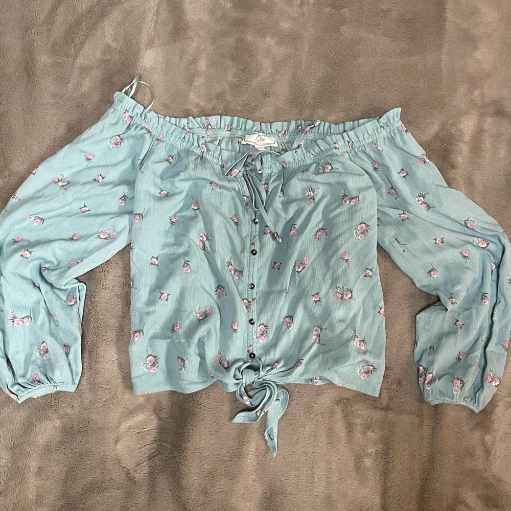 Off the Shoulder Blue Flower Print Blouse